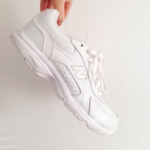 New Balance WW400WT White Walking Sneakers